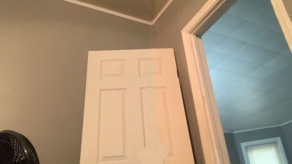 Door Too Wide for Frame [What to Do] Fix It In The Home